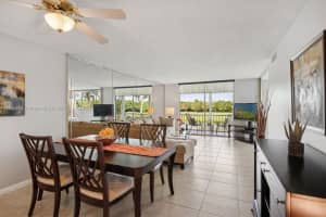 9611 N Hollybrook Lake Dr APT 207, Pembroke Pines, FL 33025, Sold 12/30/24