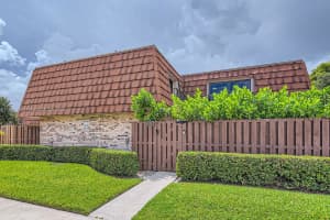 4082 Forest Hill Dr, Hollywood, FL 33026, Sold 01/17/25