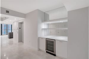 1010 Brickell Ave Unit 3504, Miami, FL 33131, Sold 04/24/25