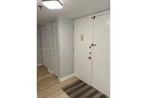 17890 W Dixie Hwy 212 North Miami Beach, FL 33160 - MLS#A11678379