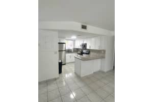 8170 NW 10th St APT 1, Miami, FL 33126, Sold 01/09/25