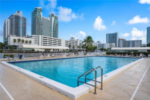 600 Parkview Dr APT 203, Hallandale Beach, FL 33009, Sold 01/27/25
