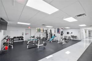 600 Parkview Dr APT 203, Hallandale Beach, FL 33009, Sold 01/27/25