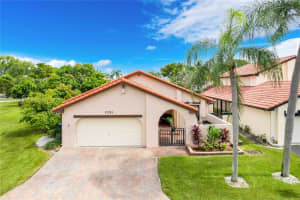17353 NW 62nd Pl, Hialeah, FL 33015, Sold 12/06/24