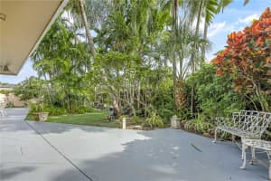 10201 SW 86th St, Miami, FL 33173, Sold 11/27/24