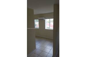 1021 NW 3rd St APT 104, Miami, FL 33128, Sold 02/03/25