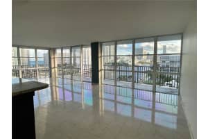 1000 Parkview Dr APT 920, Hallandale Beach, FL 33009, - MLS#A11678490