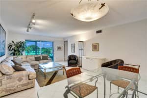 9461 Sunrise Lakes Blvd APT 307, Sunrise, FL 33322, Sold 12/19/24