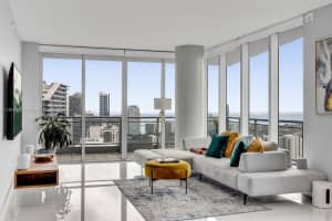 92 SW 3rd St APT 4805, Miami, FL 33130, Sold 12/13/24