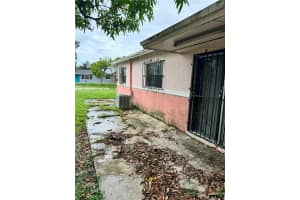 3800 NW 208th St, Miami Gardens, FL 33055, Sold 12/12/24