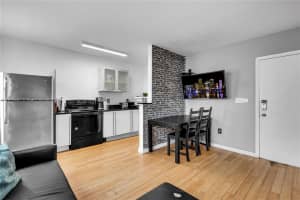 1512 Washington Ave APT 203, Miami Beach, FL 33139, - MLS#A11678681