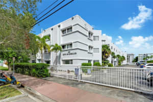 1185 Marseille Dr 301, Miami Beach