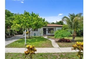 555 NE 157th St, Miami, FL 33162, Sold 01/08/25
