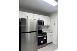 18310 NW 68th Ave APT C, Hialeah, FL 33015, Sold 12/30/24