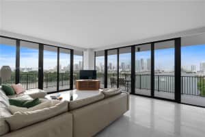 1000 Venetian Way APT 804, Miami Beach, FL 33139, Sold 12/16/24