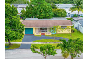 543 S Crescent Dr, Hollywood, FL 33021, Sold 12/02/24