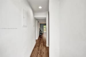200 Berkley Rd APT 203, Hollywood, FL 33024, Sold 11/13/24