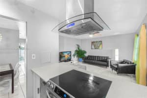 16801 NE 13th Ave APT 310, Miami, FL 33162, Sold 11/21/24