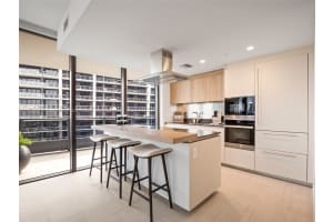 1000 Brickell Plaza Unit 4215, Miami, FL 33131, Sold 12/20/24