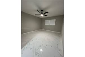 5102 Nw 36th St 605, Lauderdale Lakes