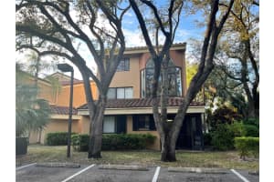 15525 N Miami Lakeway #201, Miami Lakes, FL 33014, Sold 02/27/25