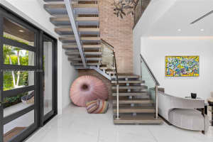 2370 Bayview Ln North Miami, FL 33181 - Off Market