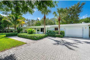 6880 SW 130th Terrace, Pinecrest, FL 33156, Sold 01/01/25