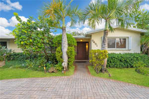 5451 Taylor St, Hollywood, FL 33021, Sold 12/30/24