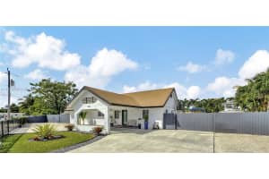 9901 SW 47th St, Miami, FL 33165, Sold 04/25/25