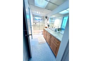 1750 NE 115th St APT 306, Miami, FL 33181, Sold 01/30/25