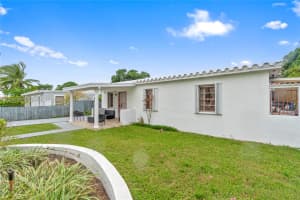 551 E 37th St, Hialeah, FL 33013, Sold 01/16/25