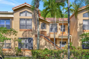 15505 Miami Lakeway N Apt 202-6, Miami Lakes, FL 33014, Sold 02/28/25