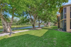 15505 Miami Lakeway N Apt 202-6, Miami Lakes, FL 33014, Sold 02/28/25