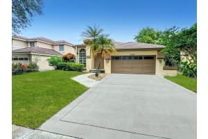 10343 Brasilia St, Hollywood, FL 33026, Sold 03/28/25