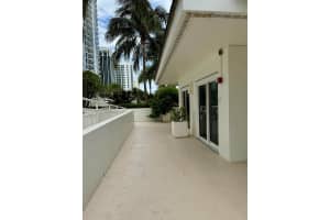 4775 Collins Ave, Miami Beach, FL 33140, Sold 12/05/24