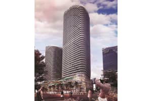 45 SW 9th St Apt 4106, Miami, FL 33130, Sold 11/26/24