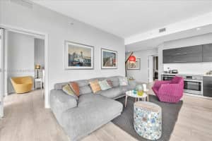 45 SW 9th St Apt 4106, Miami, FL 33130, Sold 11/26/24