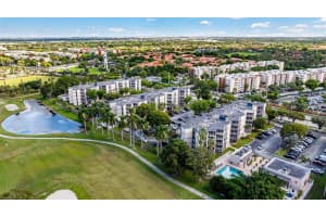 7035 NW 186th St APT D302, Hialeah, FL 33015, Sold 12/09/24