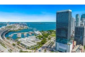 398 Ne 5th 4303, Miami