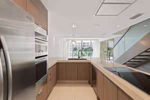 2950 NE 188th St APT 331, Aventura, FL 33180, Sold 05/30/25