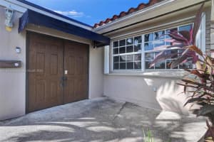 1671 S Treasure Dr, North Bay Village, FL 33141, Sold 01/17/25