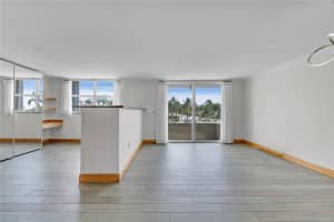 465 Ocean Dr APT 322, Miami Beach, FL 33139, Sold 02/12/25