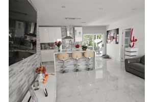 642 W 64th Dr, Hialeah, FL 33012, Sold 01/27/25
