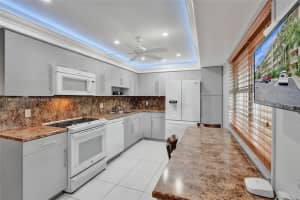 4000 Cypress Grove Way APT 302, Pompano Beach, FL 33069, Sold 12/31/24