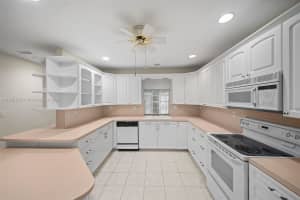 400 SW 84th Ave, Miami, FL 33144, Sold 12/19/24
