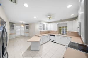 400 SW 84th Ave, Miami, FL 33144, Sold 12/19/24