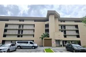 840 NW 87th Ave APT 204, Miami, FL 33172, Sold 01/10/25