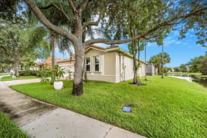 15003 SW 16th St, Pembroke Pines, FL 33027, Sold 03/25/25