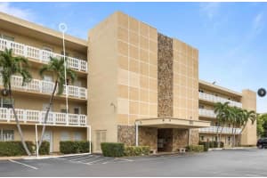 205 SE 11th Terrace APT 305, Dania Beach, FL 33004, Sold 04/18/25