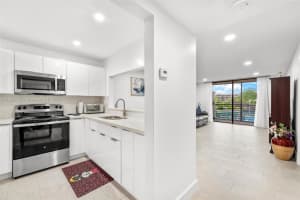 1001 Colony Point Cir 306, Pembroke Pines